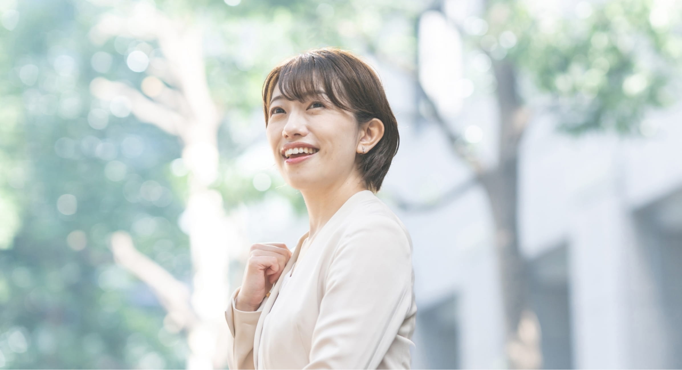 微笑む女性